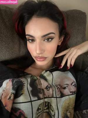 Kylie Cantrall [ kylie-cantrall ] - https://onlyfans.com/bodybyrt Here’s my girls link!! Go check out