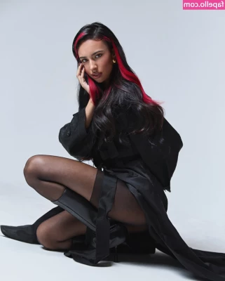 Kylie Cantrall [ kylie-cantrall ] - Ble mye fine bilder fra den ene photoshooten nå i Julen     teasing 