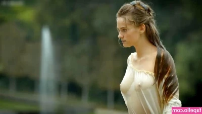 Versailles (Fernsehserie) [ versailles-fernsehserie ] - I m flexible for sure    What are we doing if you had me like this