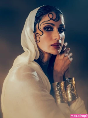 Diksha J Singh [ diksha-j-singh ] - You're a beta and you know it that's why you beg me to clean me up-