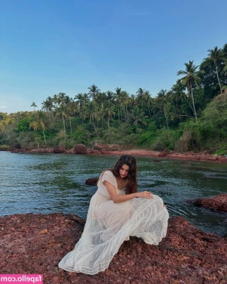 Diksha J Singh [ diksha-j-singh ] - Did you see the new scene 🎬 it’s insanely hot 🥵 with