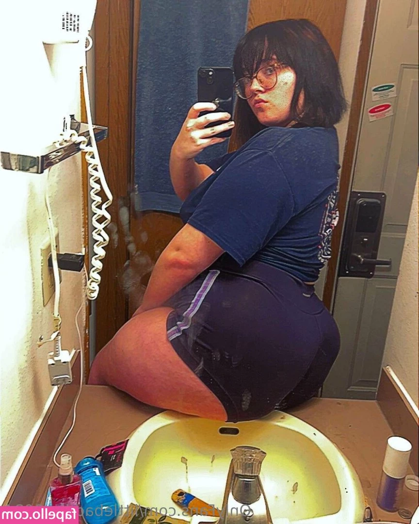 littlebaddie_2024 [ littlebaddie-2024 ] - Lil fancy moment