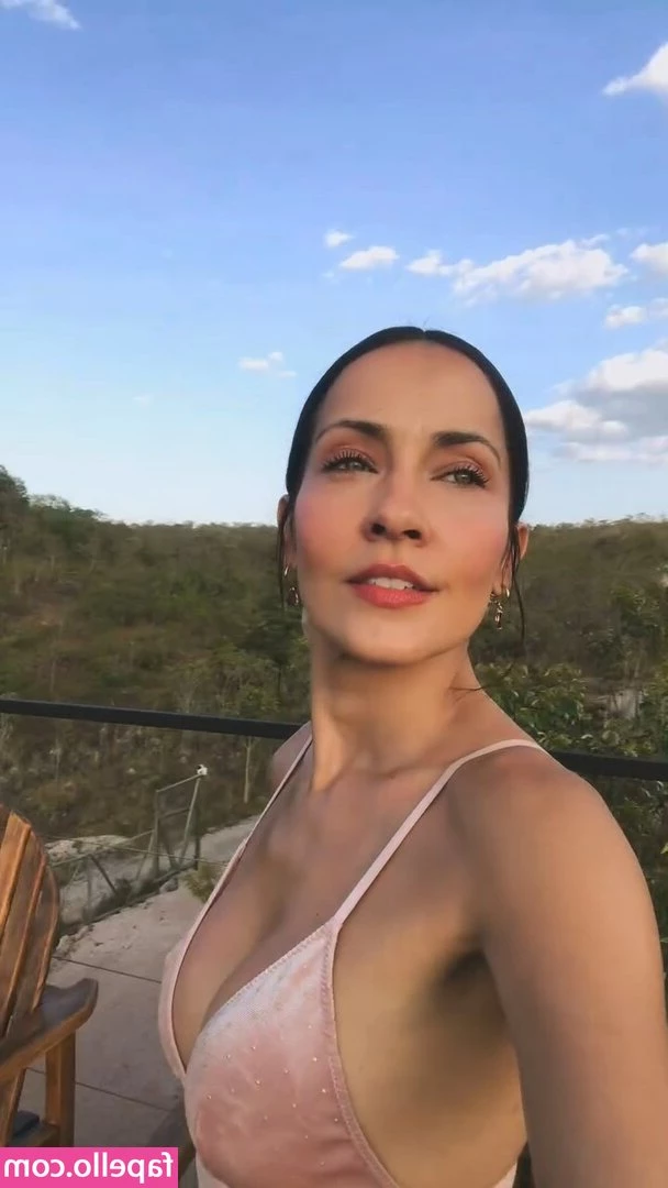 Maytê Piragibe [ mayte-piragibe ] - I m having some fun on my premium snap