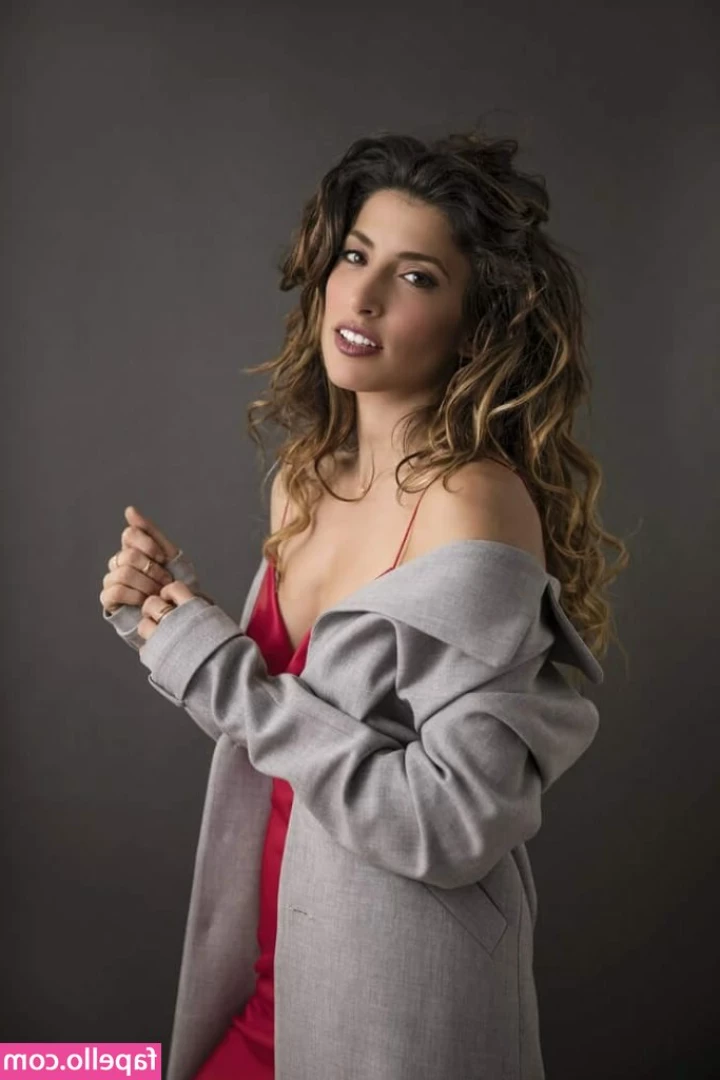 Tania Raymonde [ tania-raymonde ] - Sunday Funday  Enjoy a couple monokini looks from the Independence