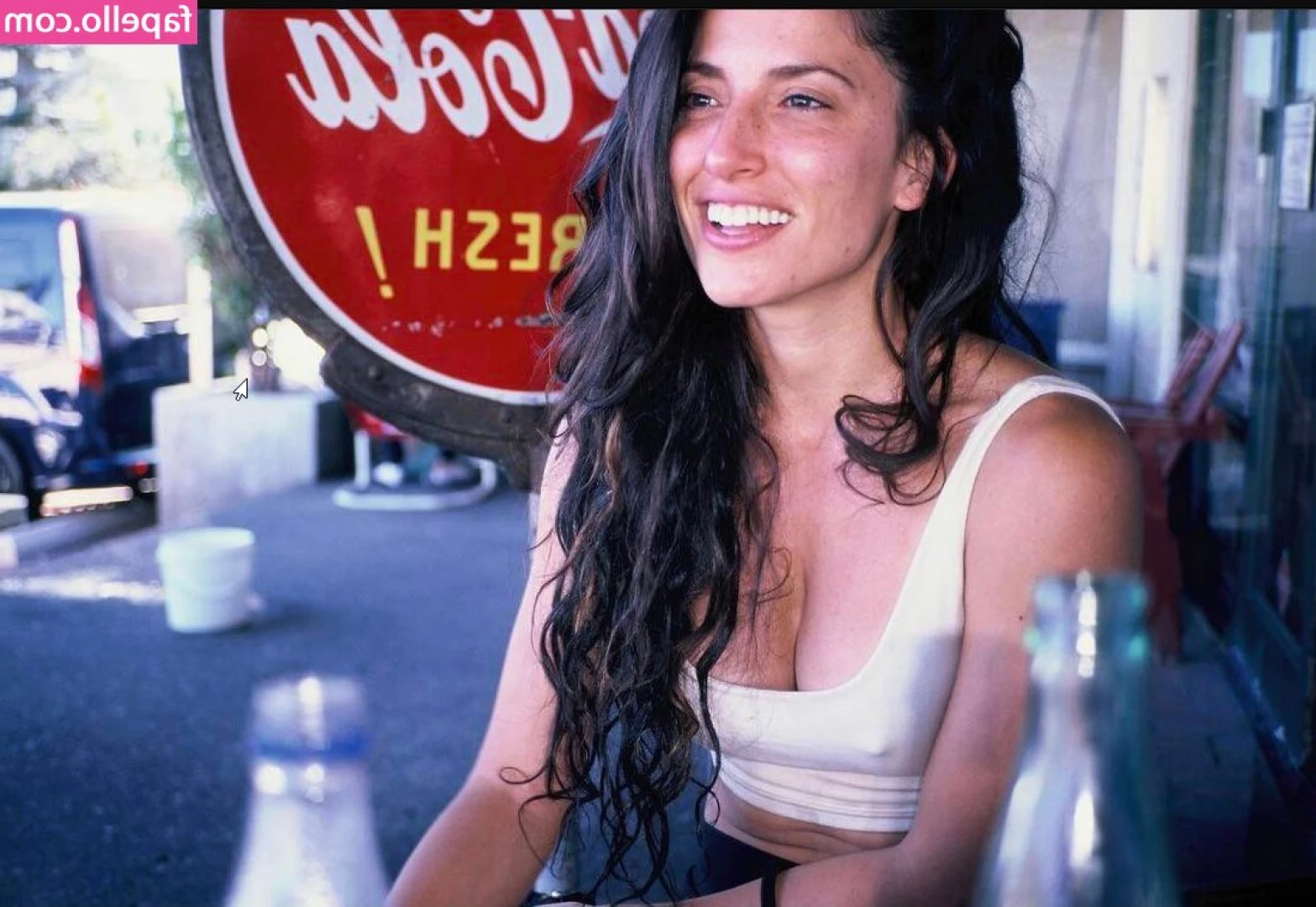 Tania Raymonde [ tania-raymonde ] - This is so soft  but I know that you want to see more