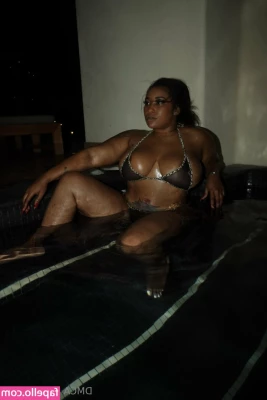 nikiarenee [ nikiarenee-1 ] - Cum slut