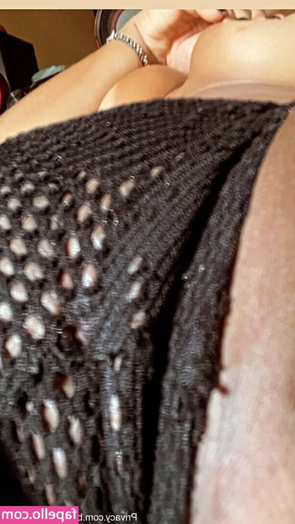 liviardgs - Oh my god hai everyone 🤩  I’ve been working on some behind the