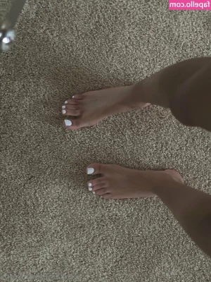 Wetcream - Playing with my pretty pussy , creaming and then a huge squirt