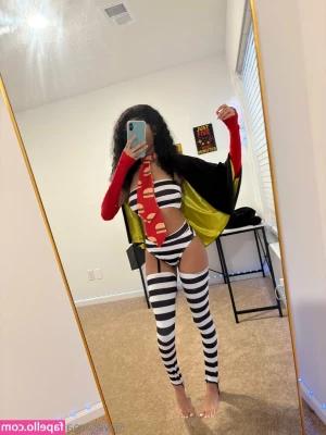 Wetcream - If you were behind me like this, what would you do?