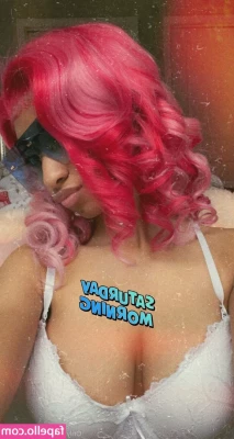 Wetcream - Shower on my mini vaca after a long day of skiin