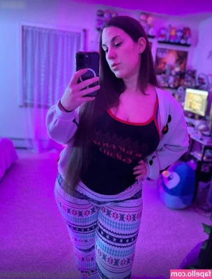 brandoki - mind if I talk you through how sexy my body is for a few minutes?