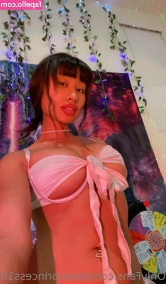 Asianprincess - My lips are the gun  Smile is the trigger  My kisses are the bullets 
