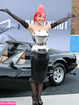 Doja Cat [ doja-cat ] - Who wants my boy girl content that did not get it this month?! Send