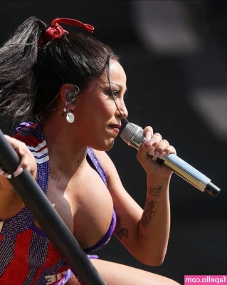 Doja Cat [ doja-cat ] - Do you like GIANTESS video? Vote please