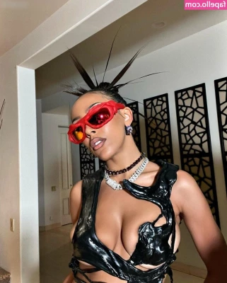 Doja Cat [ doja-cat ] - Such a busy week for me 😩💖 can’t wait for it to be over so I