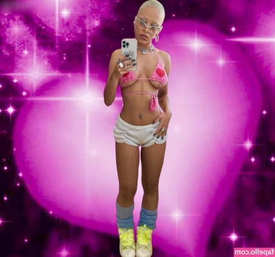 Doja Cat [ doja-cat ] - Think you can give me a hand? Maybe something else? 👀🍆