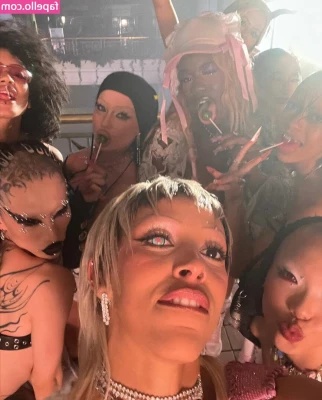 Doja Cat [ doja-cat ] - 7th Feb 2022 2nd jerk off and surprisingly my cum came  More than my