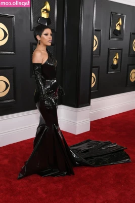 Doja Cat [ doja-cat ] - This dress 🖤
