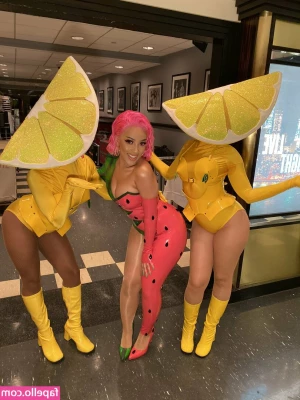 Doja Cat [ doja-cat ] - I take all my own pictures and I’m trying to play around with