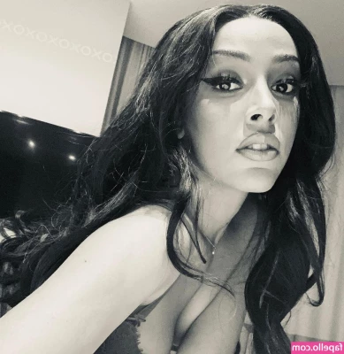 Doja Cat [ doja-cat ] - Getting out of shower thinking of my boyfriend who is coming in a few