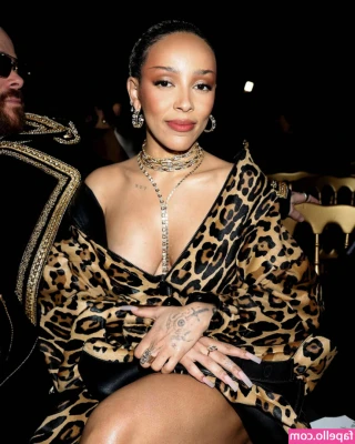 Doja Cat [ doja-cat ] - Here’s me.. wishing I had something to bounce on.
