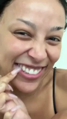 Doja Cat [ doja-cat ] - Im sitting here editing some Christmas videos with  dombunny and i