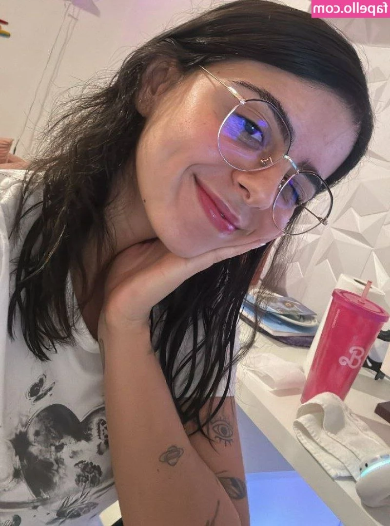 Paula Nobre [ paula-nobre ] - Who s gonna give me a hand