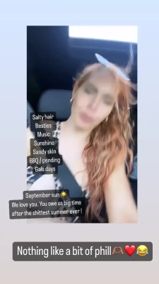 Hayley Pearce [ hayley-pearce ] - Naked Polaroid Vlog