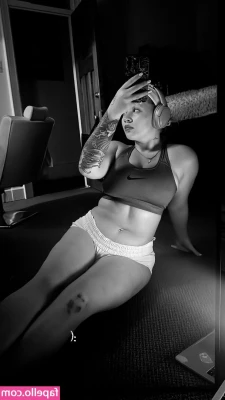 harajukulina - [13 pics] have you ever wanted to see me work out naked, covered in