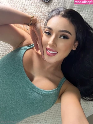 arianavargas - Mee t me in your inbox ASAP