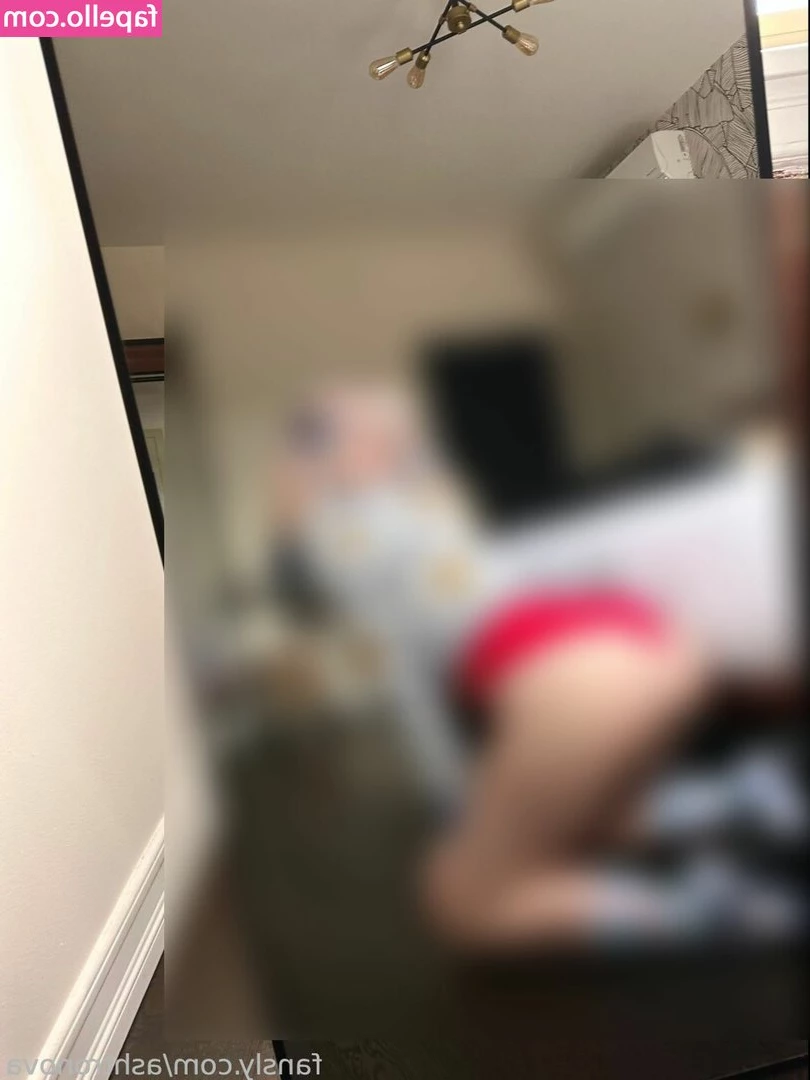 Ashtronova [ ashtronova-1 ] - Relaxing with the chest open