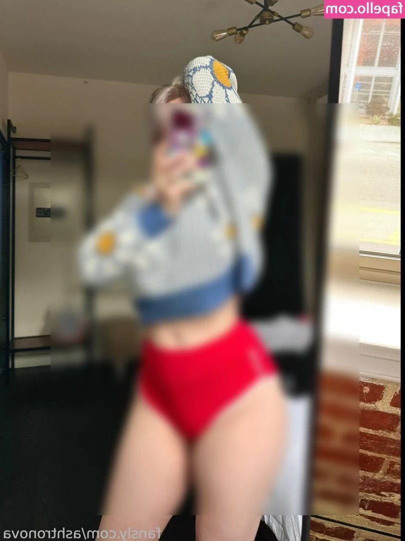 Ashtronova [ ashtronova-1 ] - I got a new endoscope today and it s pretty HD  I tried to swallow it