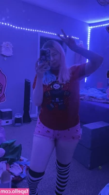 Ashtronova [ ashtronova-1 ] - Lick me 👅 and I’ll lick you back...I promise 😈😏💋