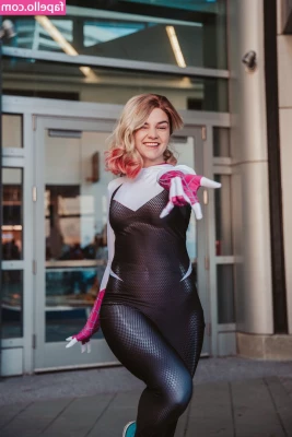 Mina Kess [ mina-kess ] - I'd like your attention for a minute while I show you this thicc body