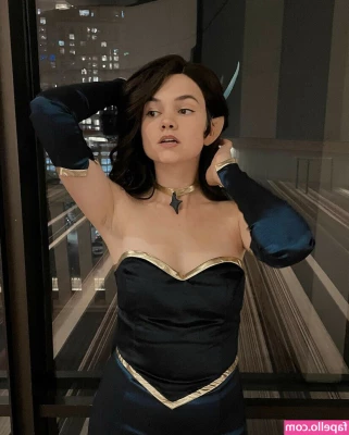 Mina Kess [ mina-kess ] - Don t look at my tits