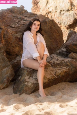 Mina Kess [ mina-kess ] - Cayla  Thriving  amp  Surviving - Next Part