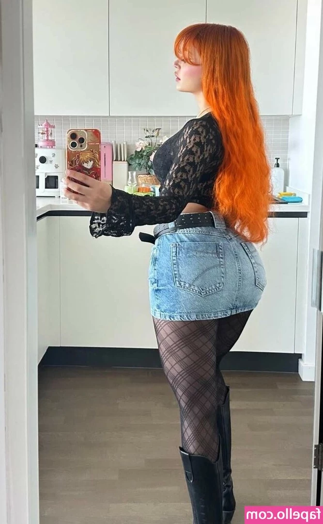 Ecbsnn Ece Başaran [ ecbsnn-ece-basaran ] - Would anyone like to feel the pain of my heels on them? 😈