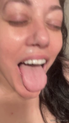 missleanalee - A lonely horny slut  pls cum degrade me