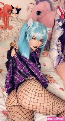 belledelphine - I know you missed my feet