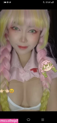 Shushi Cos [ shushi-cos ] - Comment and tell me how much you love this big fat ass 🥰👀