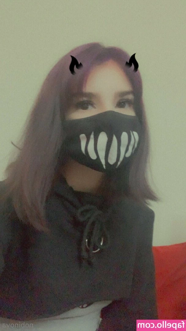 nobinova - Peek-a-boob