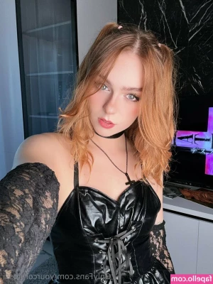 YourCoraRossi - Normal look do you like ?🥰