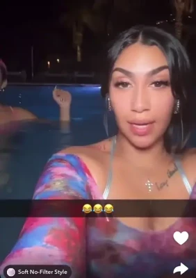 Queen Naija [ queen-naija ] - Hotwifing my hubby with my fav boy toy!! So I really enjoy being