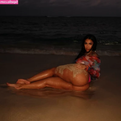 Queen Naija [ queen-naija ] - Sweet chubby tattooed  sweet_nadenka looking for her daddy   She
