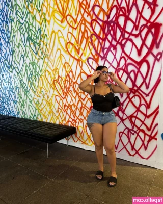 Queen Naija [ queen-naija ] - I can bounce 🍑 in your DM’s if you tip just right 🤑😈