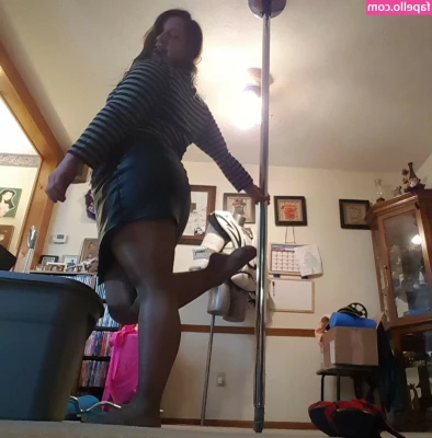 Nylonsandsocks - Morning sex!