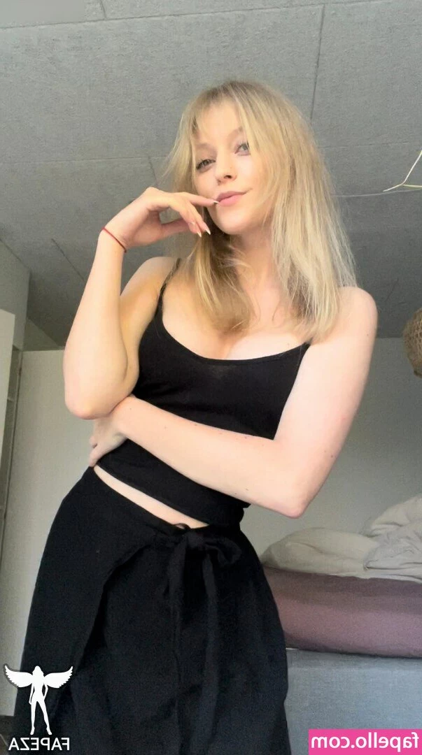 Itsyourkatrine - Plz ignore the bed  our sheets were being washed