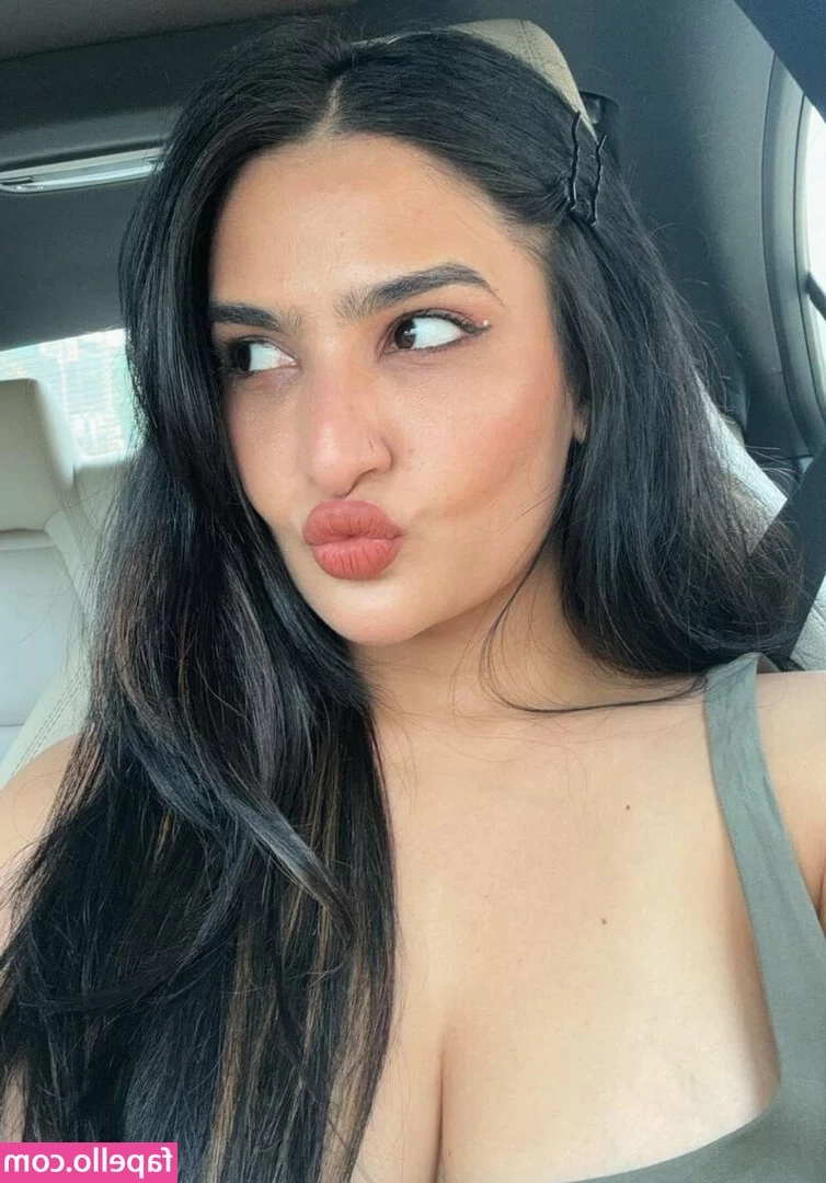 Sassy Poonam [ sassy-poonam-3 ] - You taste good  diggyb