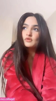 Sassy Poonam [ sassy-poonam-3 ] - CUM-KISSING THREESOME WITH MILF JENNIFER WHITE 🍑  Me and