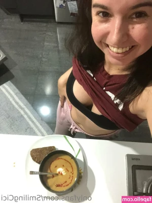 smilingcici - How much do you want to know about my little fantasy